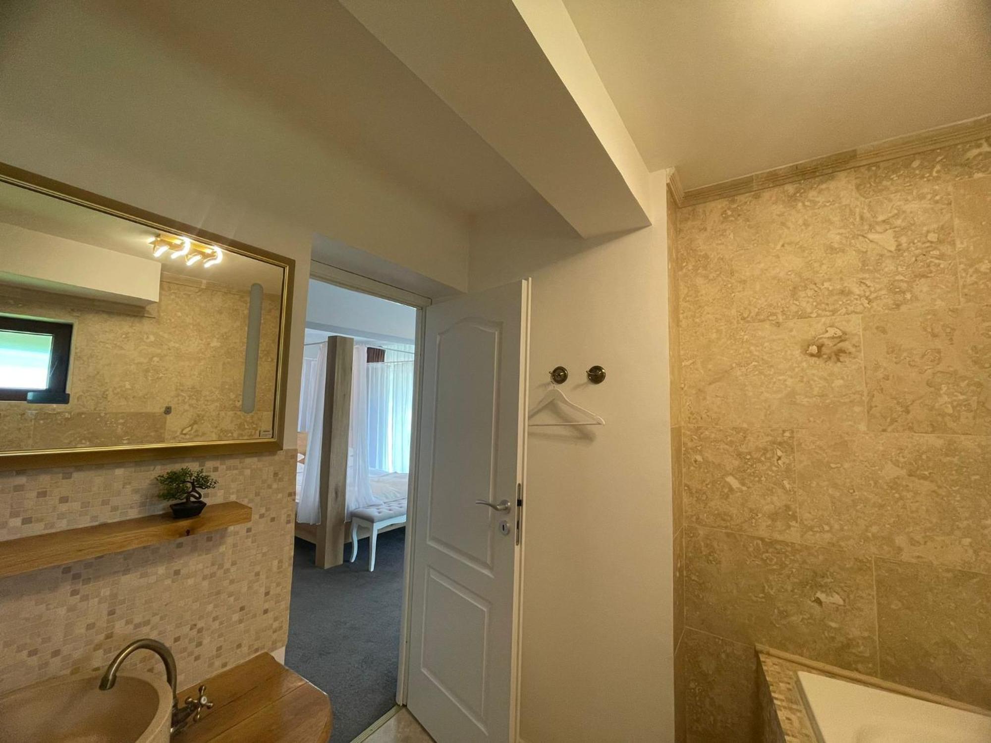 Pensiunea Anotimpuri By Casa Sandu * Bran (Brasov)